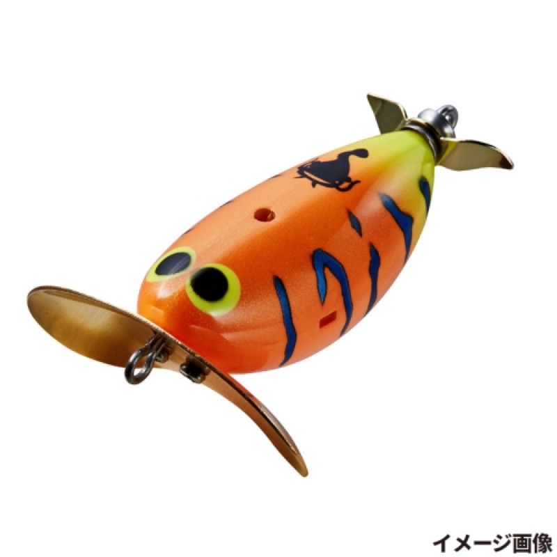 【コーモラン・プロダクト】鯰ルアーとして高いポテンシャルを持つでんぐりガエル鯰SPのダウンサイジングモデル。コンパクトなボディはスレた鯰に対し効果的。アクションはオリジナル譲りのロール主体のスイミング