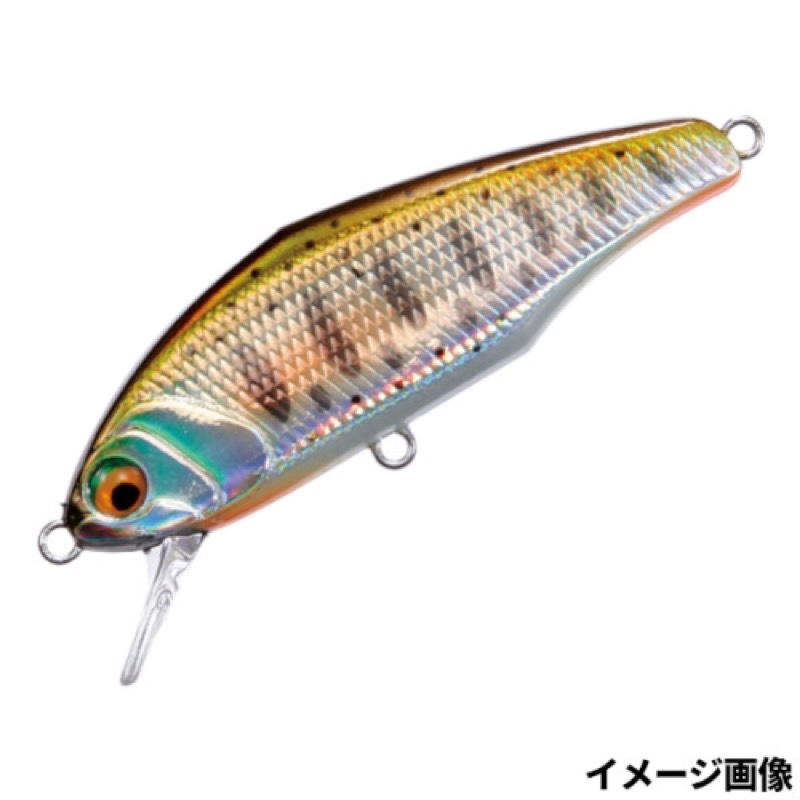 D-コンタクト & ダイレクトに続く、平本 仁が生み出した待望のヘビーシンキングミノー第2弾は、極薄フラットサイド・ヘビーシンキングミノーとなるD-インサイト。ロール角の大きな慣性ヒラ打ちで喰